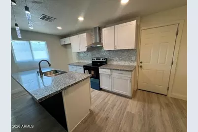 8805 N 28th Avenue, Phoenix, AZ 85051 - Photo 19