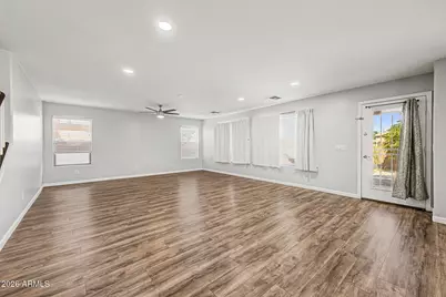 4129 S 56th Drive, Phoenix, AZ 85043 - Photo 9