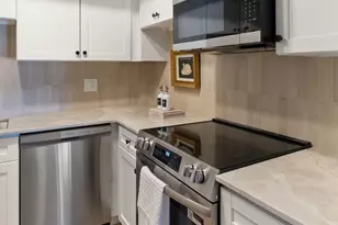 8649 E Royal Palm Rd, Scottsdale, AZ 85258 - Photo 5