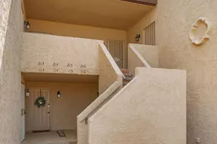 8649 E Royal Palm Rd, Scottsdale, AZ 85258 - Photo 33