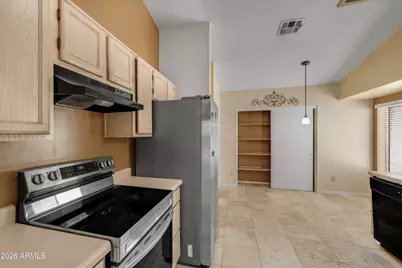 3251 W Frankfurt Drive, Chandler, AZ 85226 - Photo 5