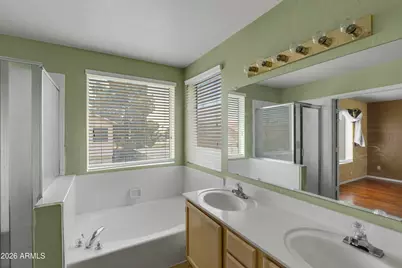 3251 W Frankfurt Drive, Chandler, AZ 85226 - Photo 11