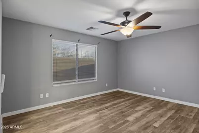 10961 W Loma Lane, Peoria, AZ 85345 - Photo 9