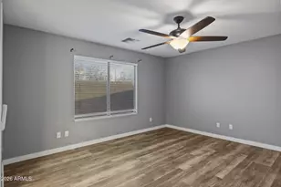 10961 W Loma Ln, Peoria, AZ 85345 - Photo 9