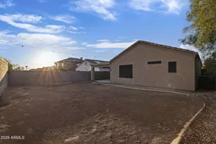 10961 W Loma Ln, Peoria, AZ 85345 - Photo 19