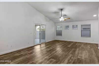 10961 W Loma Lane, Peoria, AZ 85345 - Photo 5