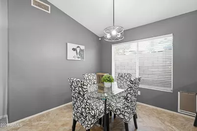 18042 N 113th Avenue, Surprise, AZ 85378 - Photo 5