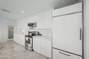 10601 W Bayside Rd, Sun City, AZ 85351 - Photo 19