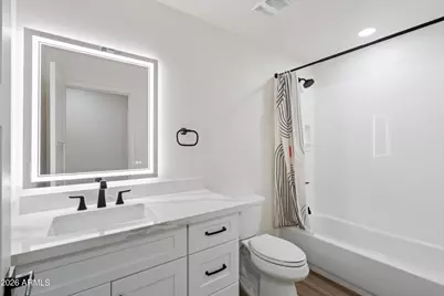 333 E Clarendon Avenue, Phoenix, AZ 85012 - Photo 29