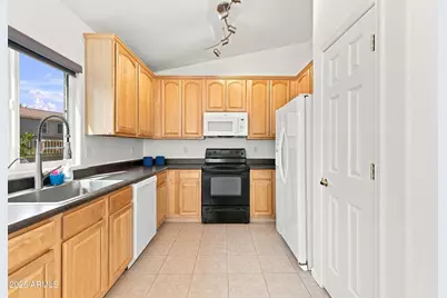 6655 E Virginia Street, Mesa, AZ 85215 - Photo 11