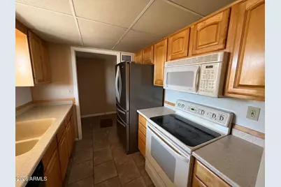 13621 N 98th Avenue #F, Sun City, AZ 85351 - Photo 3