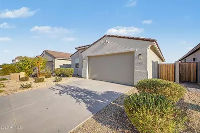18261 W Poston Drive, Surprise, AZ 85387 - Photo 3