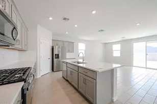 24168 W Dekalb Ln, Buckeye, AZ 85326 - Photo 13