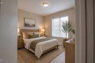 4718 E Via Montoya Dr, Phoenix, AZ 85050 - Photo 21