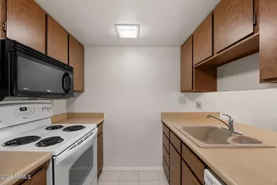 3033 E Devonshire Avenue #3015, Phoenix, AZ 85016 - Photo 3