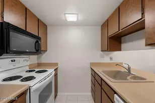 3033 E Devonshire Ave, Phoenix, AZ 85016 - Photo 3