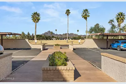 3033 E Devonshire Avenue #3015, Phoenix, AZ 85016 - Photo 7