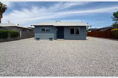 108 5th Avenue E, Buckeye, AZ 85326 - Photo 3