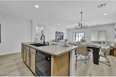 1152 W Desert Hollow Drive, San Tan Valley, AZ 85143 - Photo 5