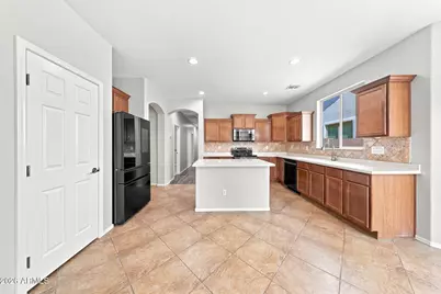 18019 W Westpark Boulevard, Surprise, AZ 85388 - Photo 23