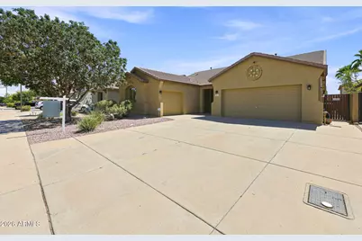 18019 W Westpark Boulevard, Surprise, AZ 85388 - Photo 9