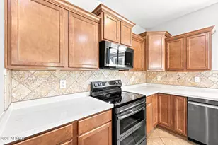 18019 W Westpark Blvd, Surprise, AZ 85388 - Photo 29