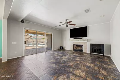 19424 N 33rd Place, Phoenix, AZ 85050 - Photo 5