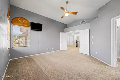 19424 N 33rd Place, Phoenix, AZ 85050 - Photo 17