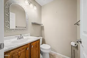 19424 N 33rd Pl, Phoenix, AZ 85050 - Photo 17