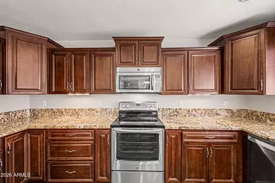 19424 N 33rd Place, Phoenix, AZ 85050 - Photo 15