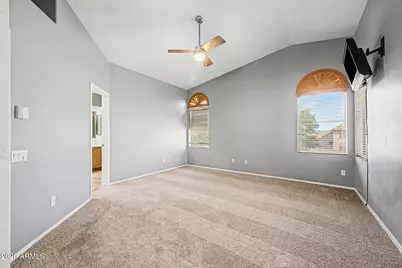 19424 N 33rd Place, Phoenix, AZ 85050 - Photo 15