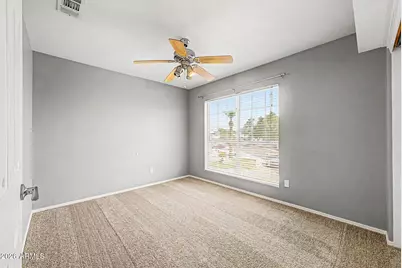 19424 N 33rd Place, Phoenix, AZ 85050 - Photo 23