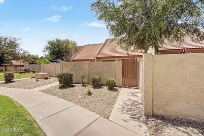 13833 N 41st Lane, Phoenix, AZ 85053 - Photo 1