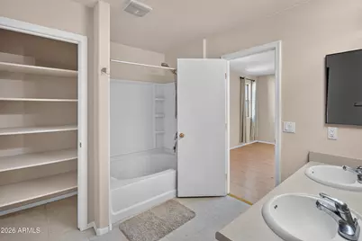 7950 W Willetta Street, Phoenix, AZ 85043 - Photo 7