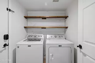 1306 E Helena Dr, Phoenix, AZ 85022 - Photo 23