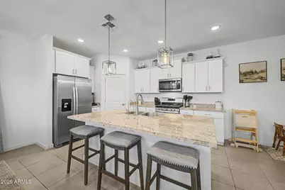 8812 W Agora Lane, Tolleson, AZ 85353 - Photo 9