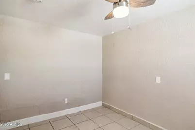 518 E Roanoke Avenue #Apt 4, Phoenix, AZ 85004 - Photo 3