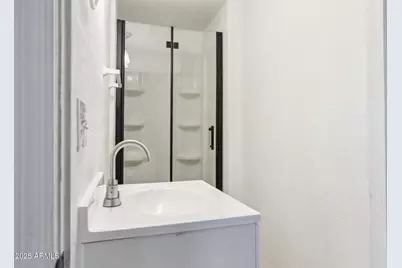 518 E Roanoke Avenue #Apt 4, Phoenix, AZ 85004 - Photo 7