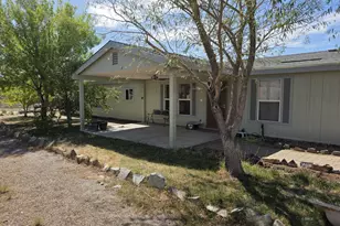 982 E Saguaro Dr, Globe, AZ 85501 - Photo 1