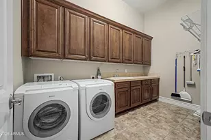 313 W Malibu Dr, Chandler, AZ 85248 - Photo 37