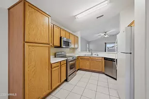 10756 W Elm Ln, Avondale, AZ 85323 - Photo 7