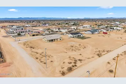 24079 W Morning Star Lane, Wittmann, AZ 85361 - Photo 45