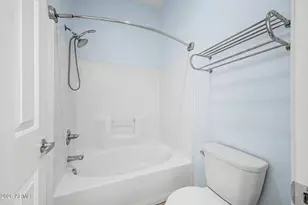 2725 E Mine Creek Rd, Phoenix, AZ 85024 - Photo 19