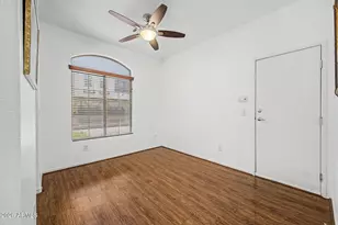 2725 E Mine Creek Rd, Phoenix, AZ 85024 - Photo 9