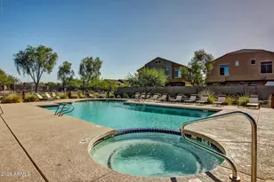 2725 E Mine Creek Rd, Phoenix, AZ 85024 - Photo 53