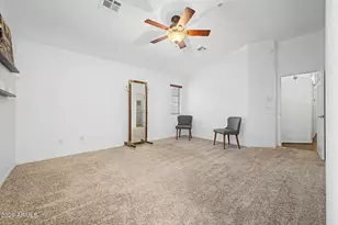 2725 E Mine Creek Rd, Phoenix, AZ 85024 - Photo 15