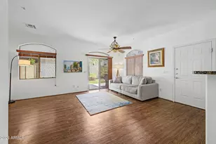 2725 E Mine Creek Rd, Phoenix, AZ 85024 - Photo 5