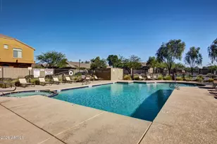 2725 E Mine Creek Rd, Phoenix, AZ 85024 - Photo 55