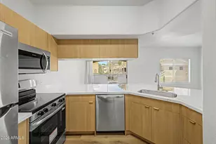 4644 N 22nd St, Phoenix, AZ 85016 - Photo 9