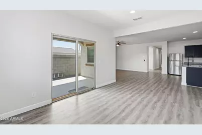 11204 W Mobile Lane, Tolleson, AZ 85353 - Photo 7